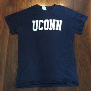 Uconn huskies t shirt